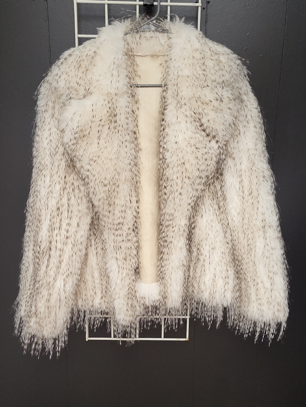 Lovely Ivory Speckled Faux Fur Coat, Medium